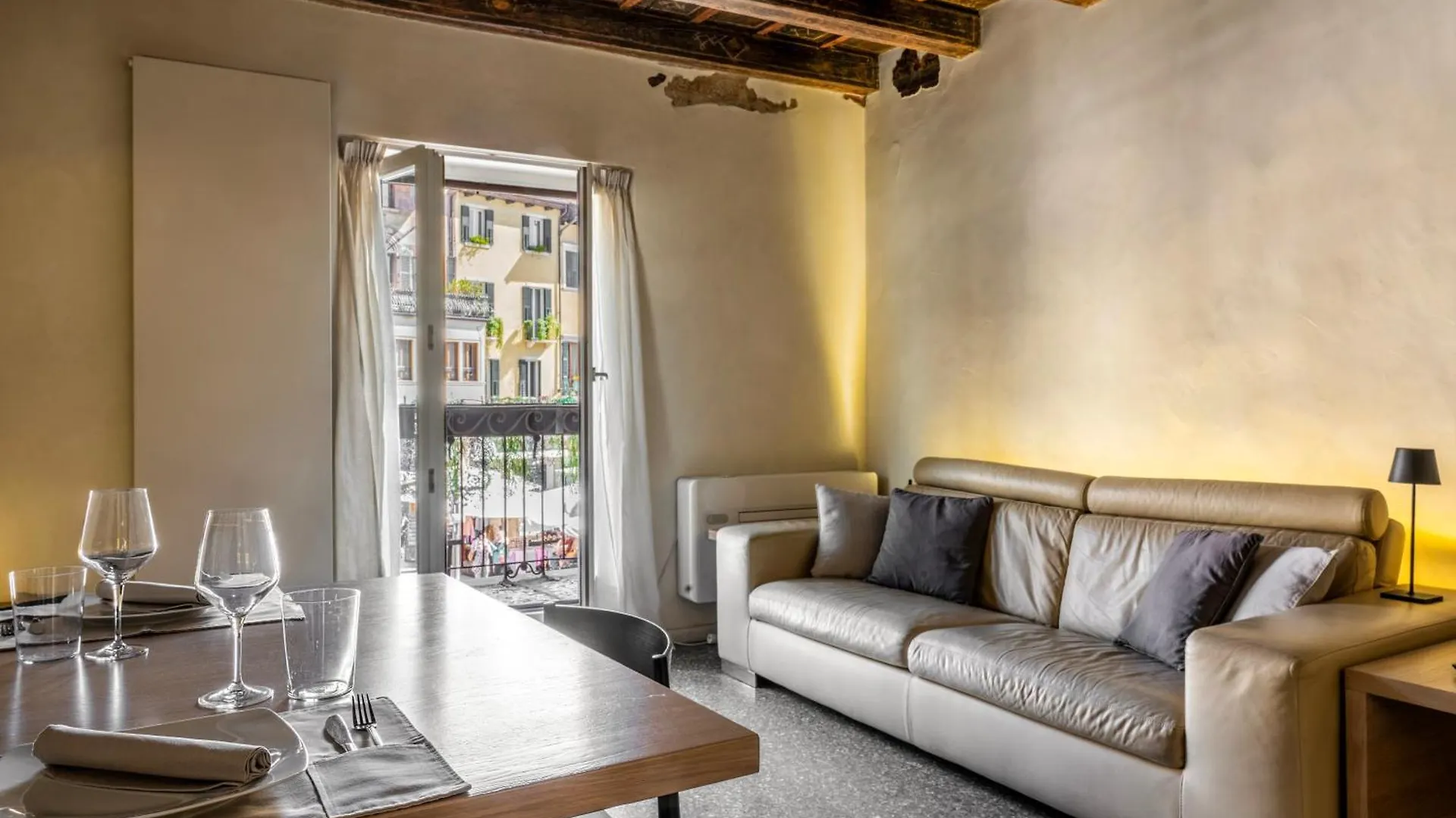 Luxury Apartment On Piazza Erbe Verona 0*,  Italy